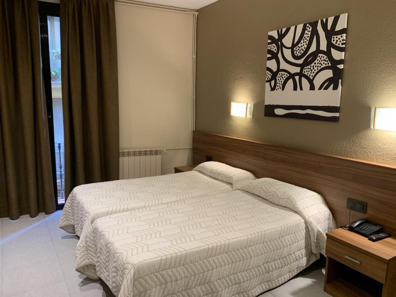 Pension Iznajar Барселона Экстерьер фото