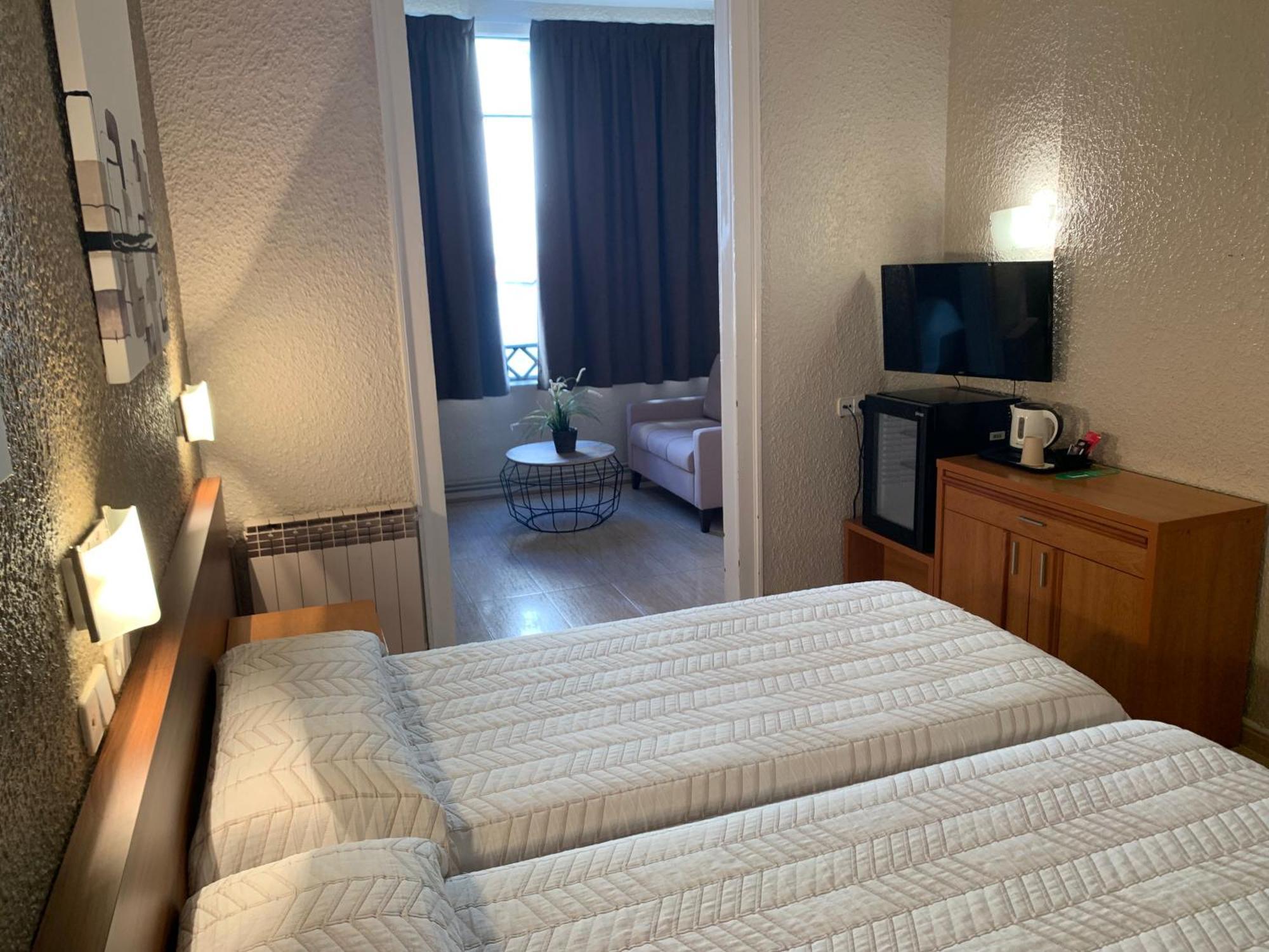 Pension Iznajar Барселона Экстерьер фото